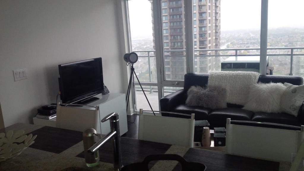Square One Fully Furnished Suite Mississauga Cameră foto